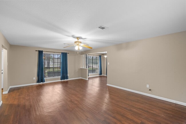 Building Photo - 12420 Mile Dr