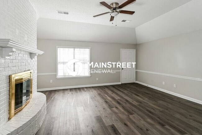 Building Photo - 3 Bedroom Pet-Friendly Home in Olive Branch, MS with Main Street Renewal