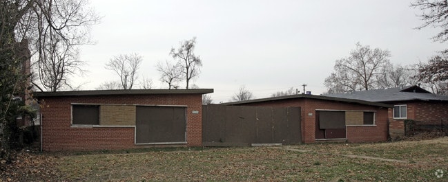 Building Photo - 5730 Cabanne Ave