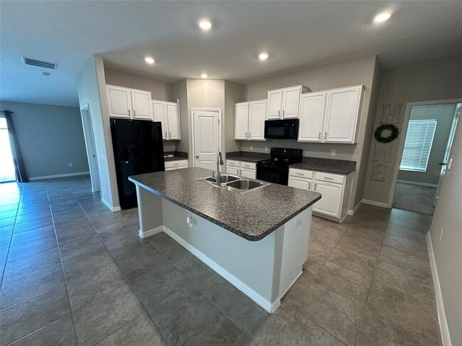 Building Photo - 15438 Wicked Strong St