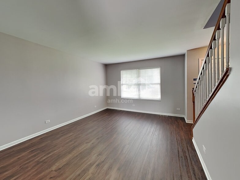 Building Photo - 38333 Monarch Ct