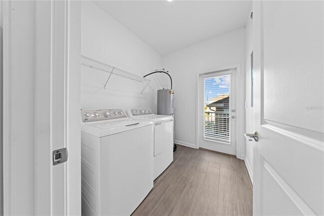 Building Photo - 15633 Water Spring Blvd