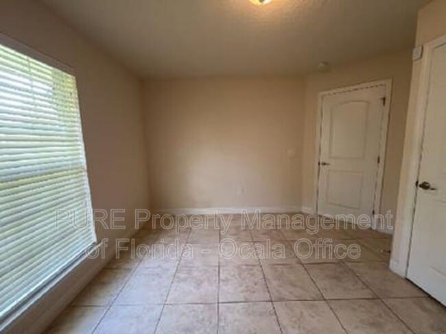 Building Photo - 6330 SW 48th Ave