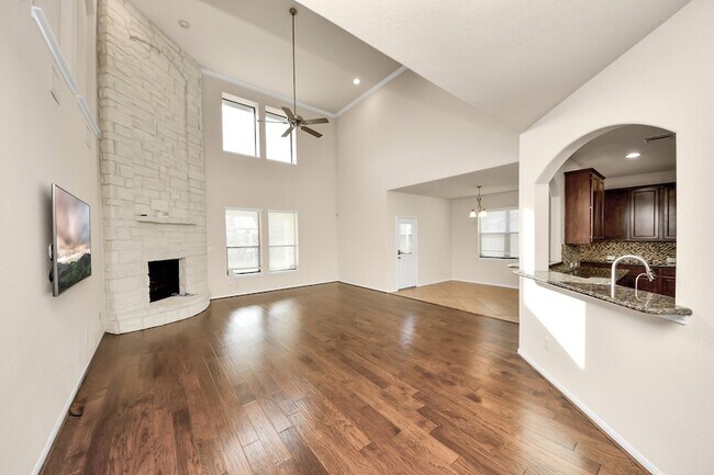 Building Photo - 5038 Gold Haven Dr
