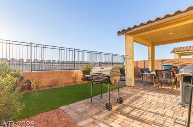 Building Photo - 2815 Donatello Manor Pl