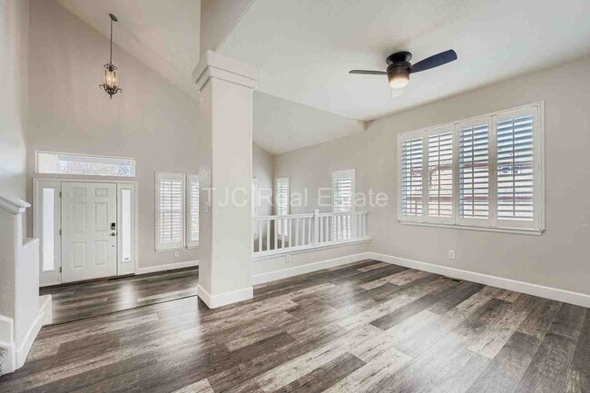 Building Photo - Cherry Creek School District