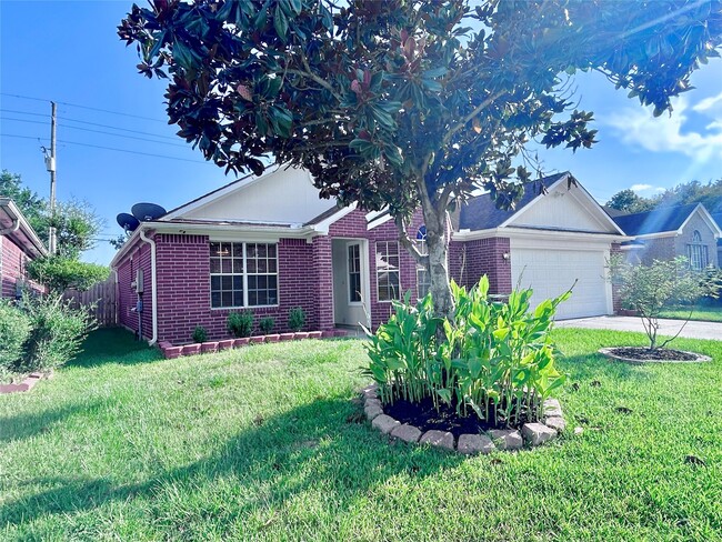 Building Photo - 18523 Spinney Ln