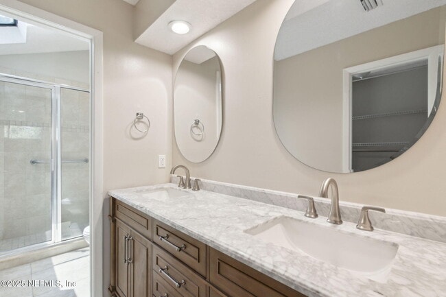 Building Photo - 455 Selva Lakes Cir
