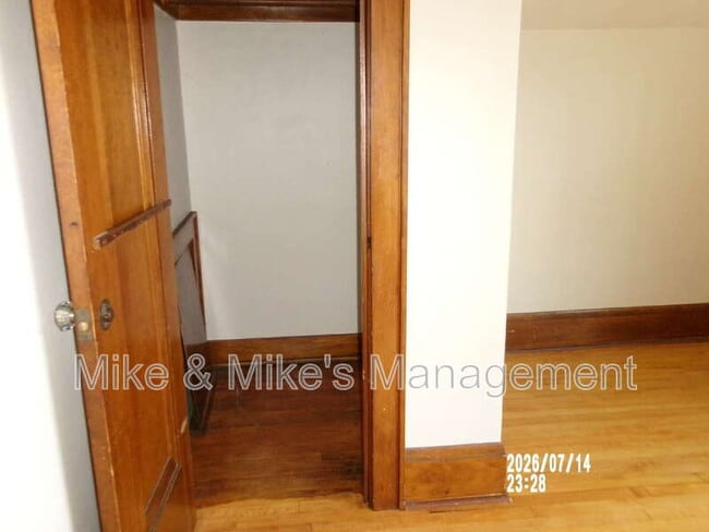 Building Photo - 2124 N 60th St