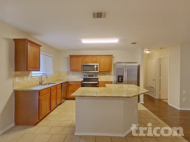 Building Photo - 4845 Leaf Hollow Dr