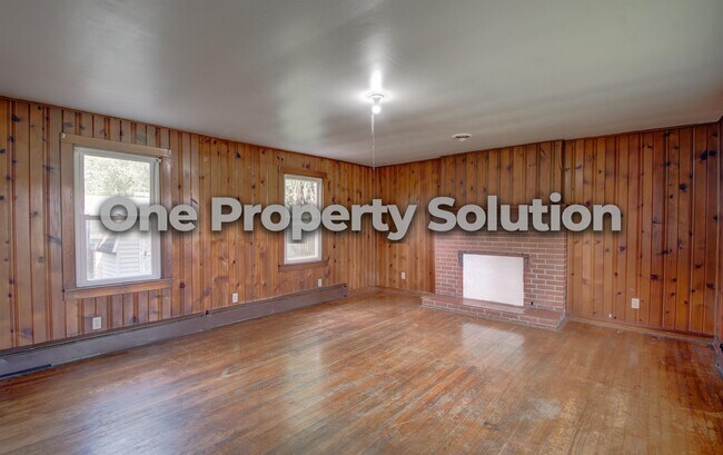 Building Photo - 200 E 69th Pl