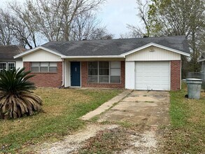 Building Photo - Cozy 3 Bedroom, 1 Bathroom Home!