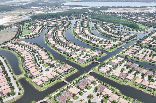 Building Photo - MOVE IN SPECIAL- Beautiful 3/3 w/ 2 Car Garage in Gated Village Walk of Lake Nona