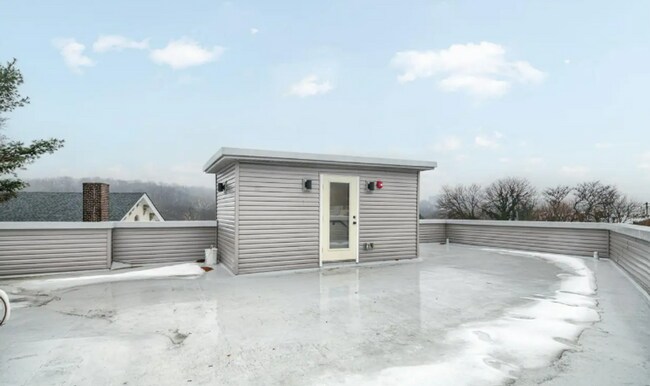 Building Photo - 3712 Midvale Ave