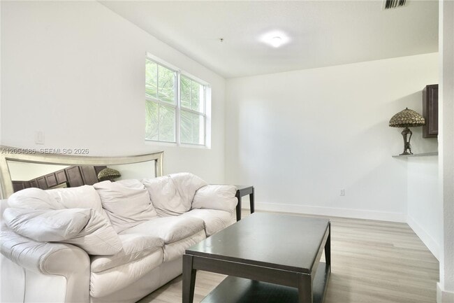 Building Photo - 10870 NW 88th Terrace