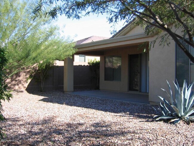 Building Photo - 41440 N Bent Creek Way