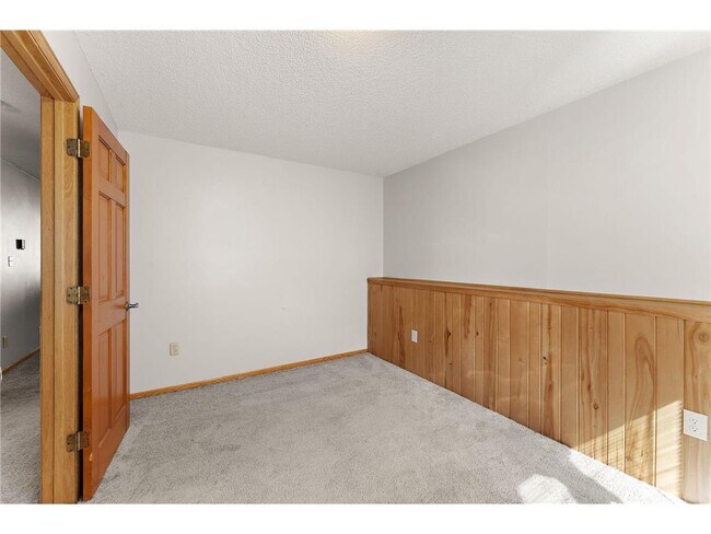 Building Photo - 783 Hiawatha Ave