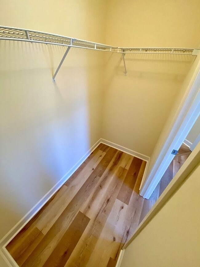 Building Photo - Modern 2BR/2BA Home Near BNA – Open Concep...