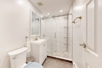 Building Photo - 383 Langley Rd