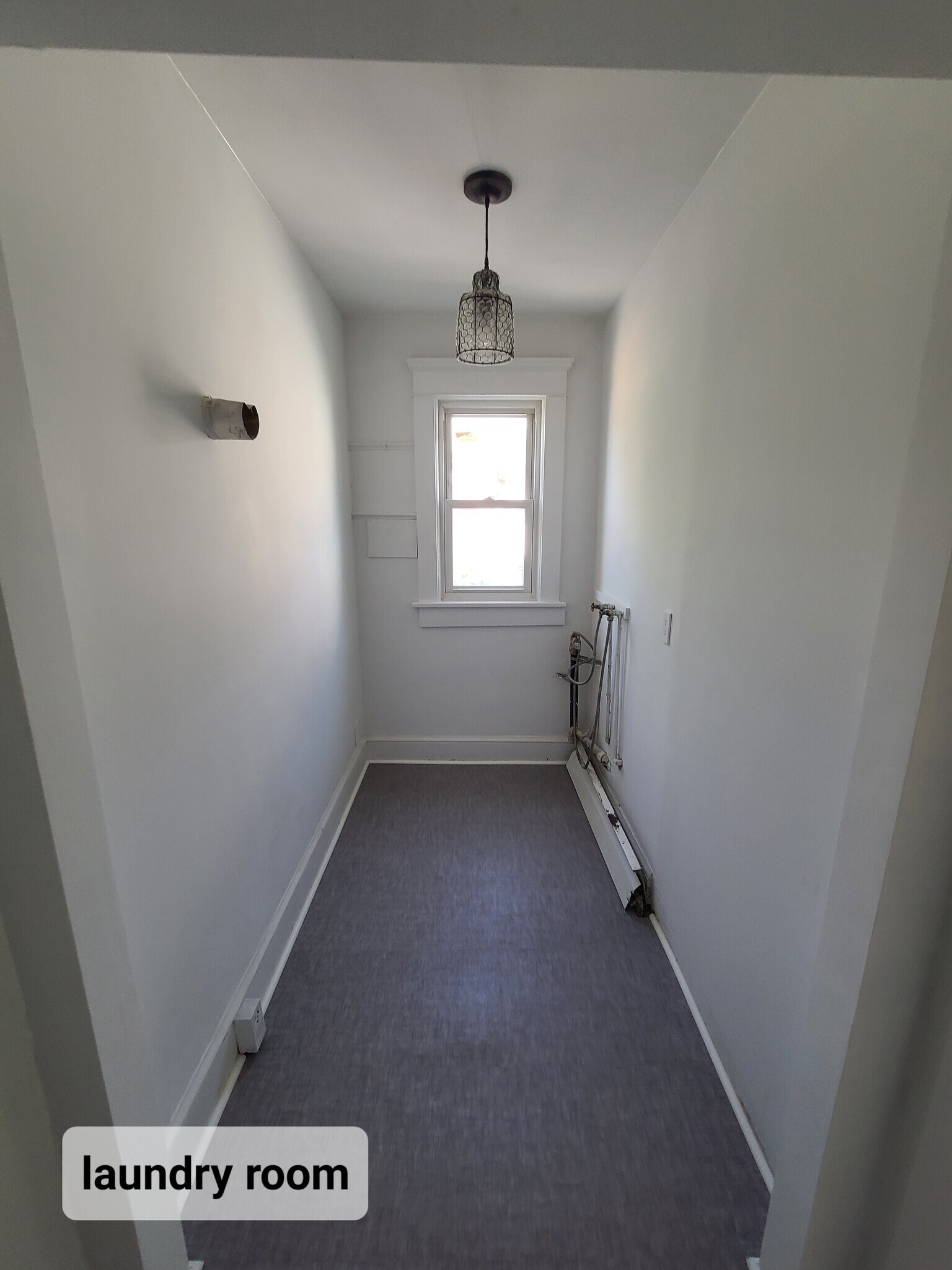 Laundry room - 41 Lincoln Ave