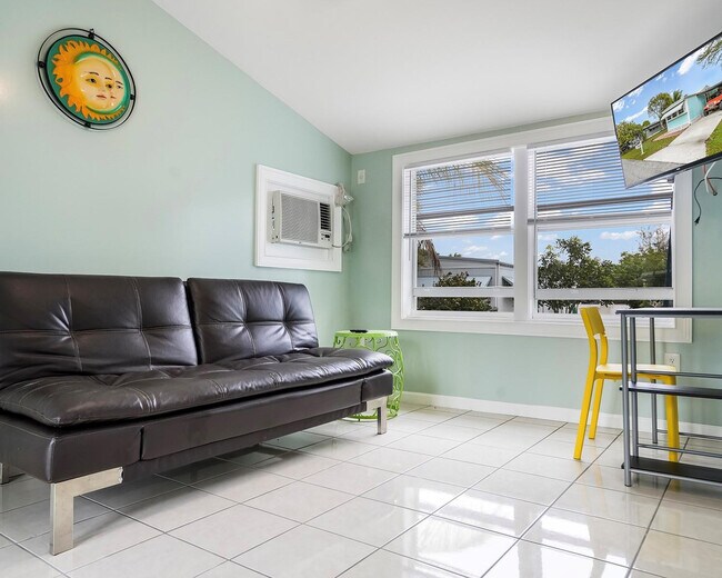 Building Photo - 1680 SW 84th Ave