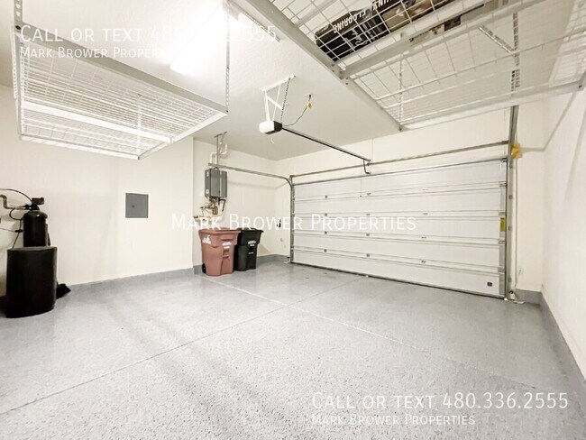 Building Photo - 7472 E Paraiso Dr