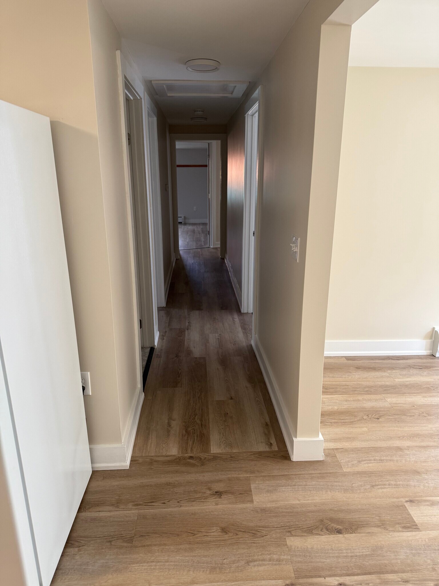 Building Photo - 146 Mormon Hollow Rd