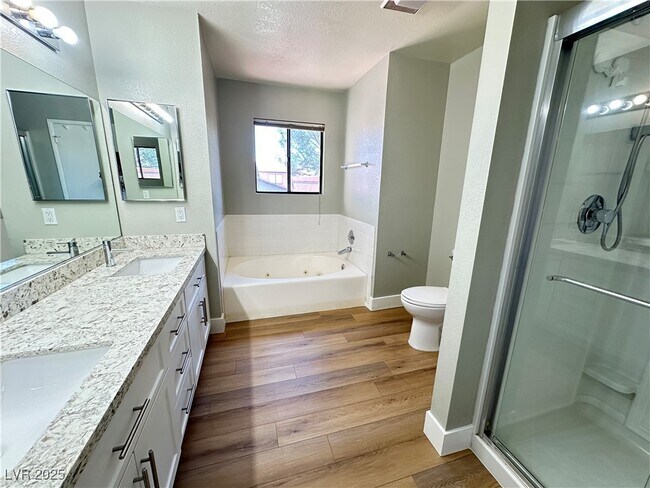 Building Photo - 3947 Delos Dr