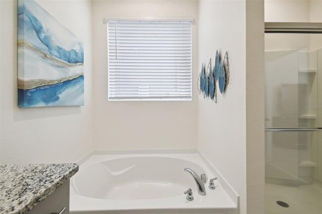 Building Photo - 7704 Oakmoss Loop