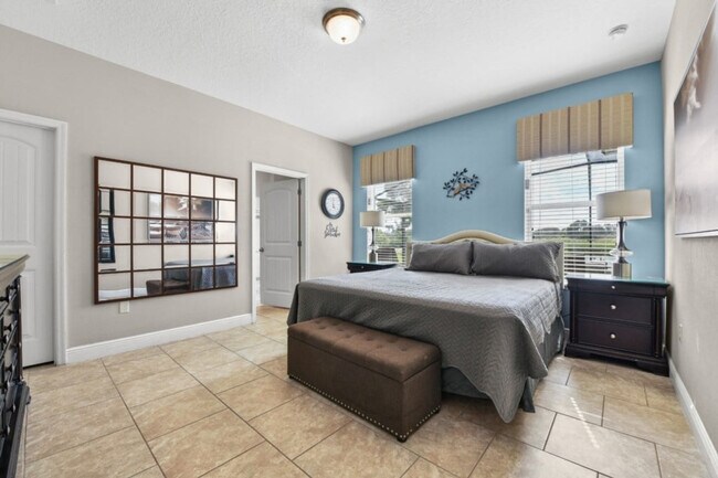 Building Photo - 4425 Acorn Ct