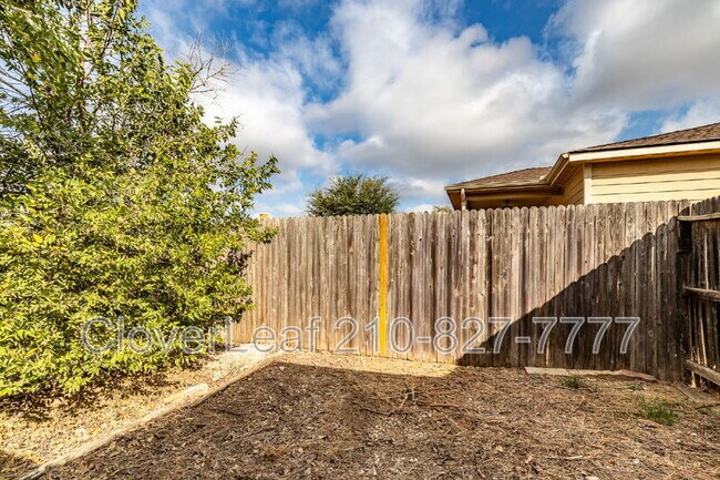 Building Photo - 9634 Copper Rock