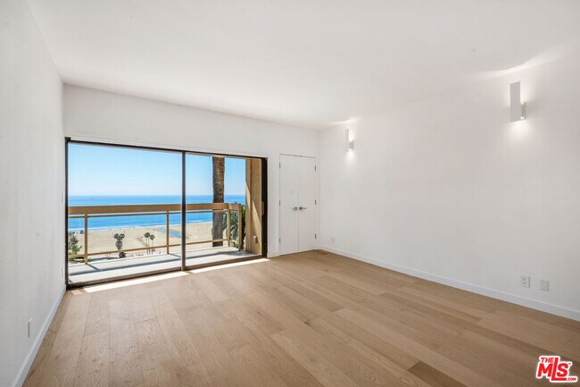 Building Photo - 801 Ocean Ave