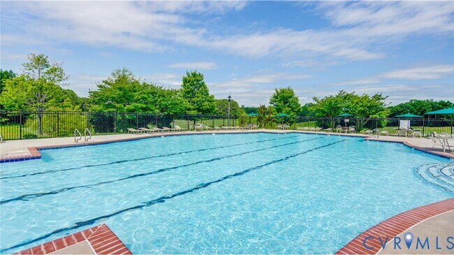 Building Photo - 5862 Ginger Dr