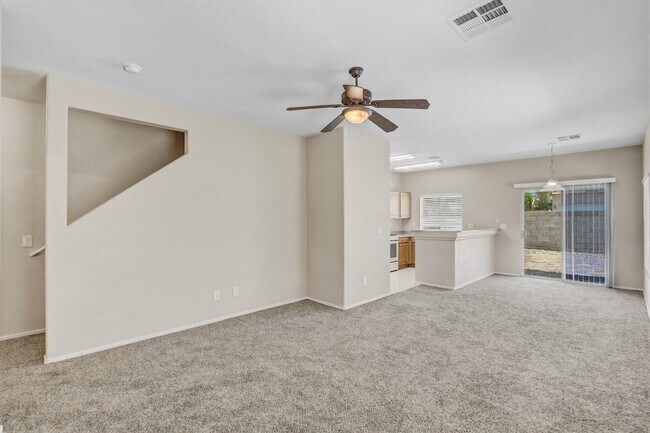 Building Photo - 2576 Velez Valley Way