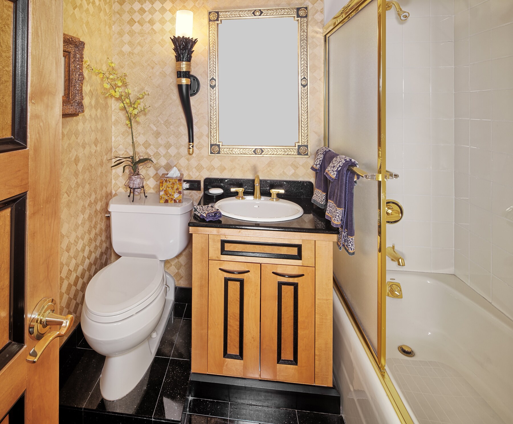 Building Photo - 6050 Boulevard E