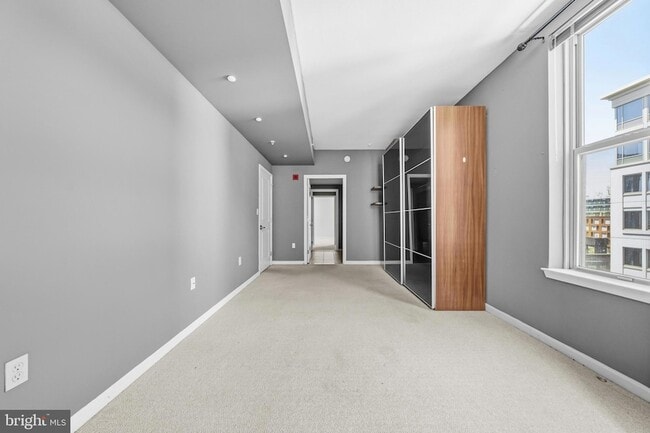 Building Photo - 715 6th St NW