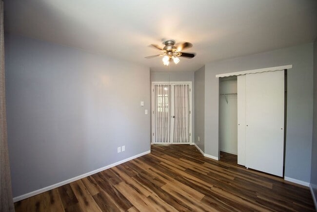Building Photo - 3565 Windmill Dr