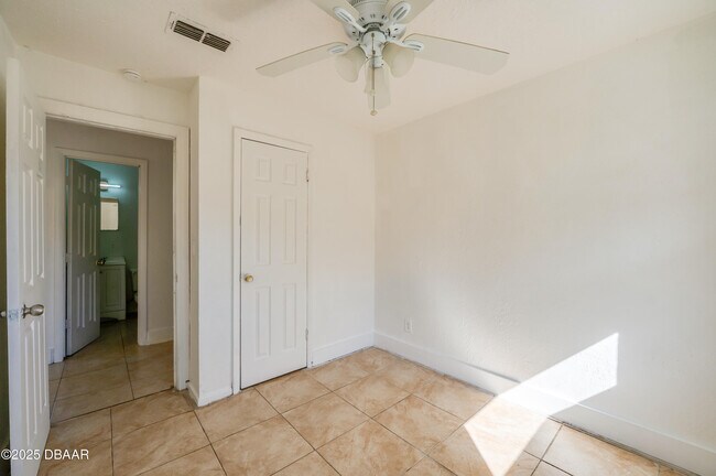 Building Photo - 416 Margie Ln