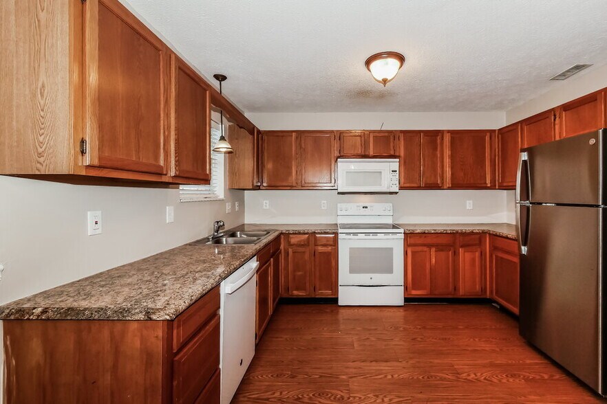 Building Photo - 4424 Cardamon Ct