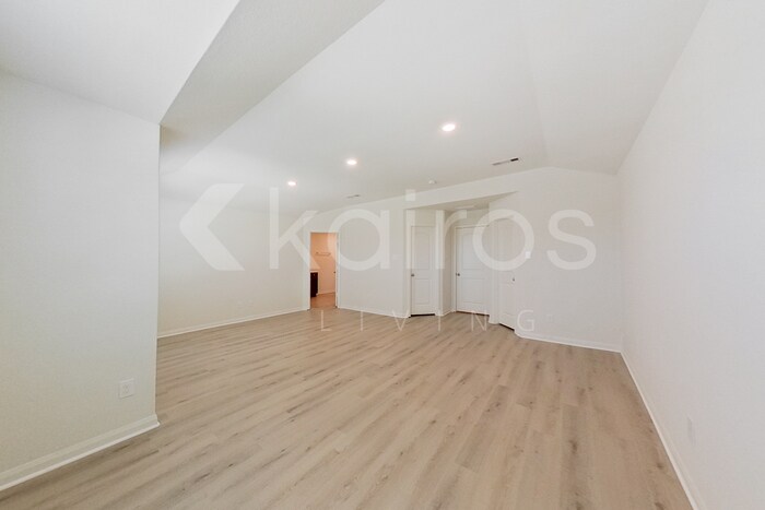 Building Photo - 5727 Littoral Rd