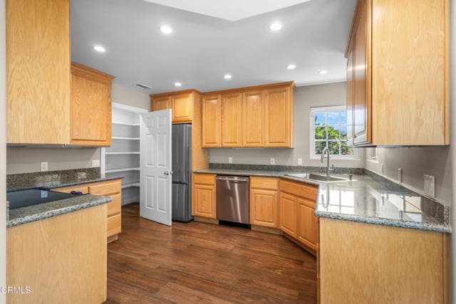 Building Photo - 239 Ramona Pl