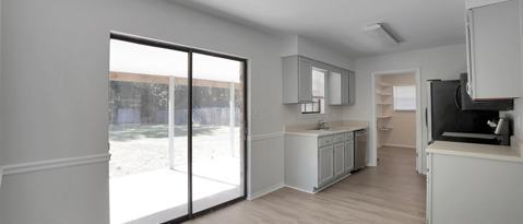 Building Photo - 10601 Silver Creek Dr