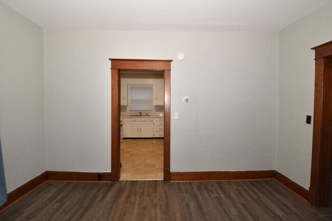 Building Photo - Near Downtown South Bend 3 bedroom home