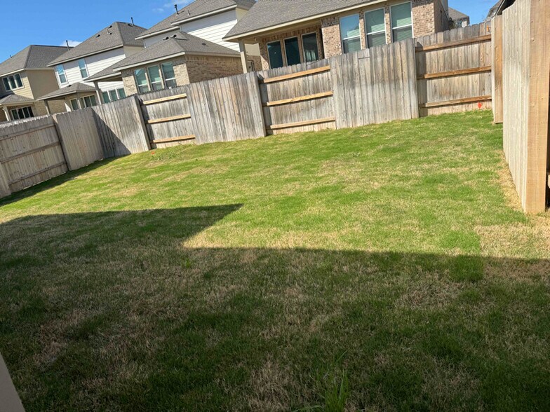 Building Photo - 2205 Stampede Dr