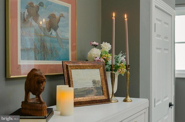 Building Photo - 15841 York Rd