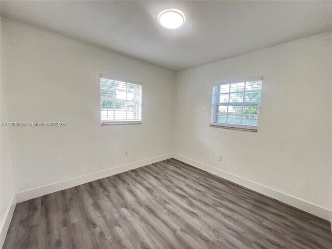 Building Photo - 19122 NW 36th Ave