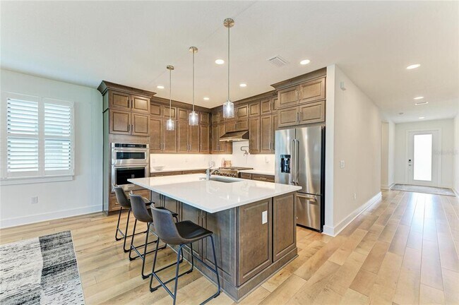 Building Photo - 18530 Midsummer Pl