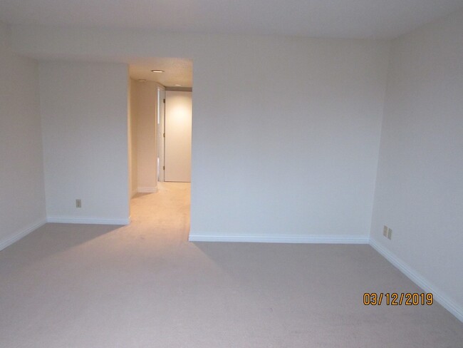 Building Photo - 2 bedroom condo in Osage Beach