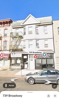 Building Photo - 739 Broadway