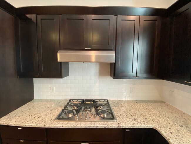 Building Photo - 602 Mariner Way